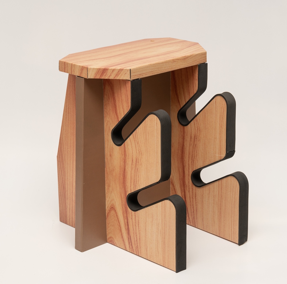 SCGP Mini SK8 Shelf: a super-cool, portable paper shelf